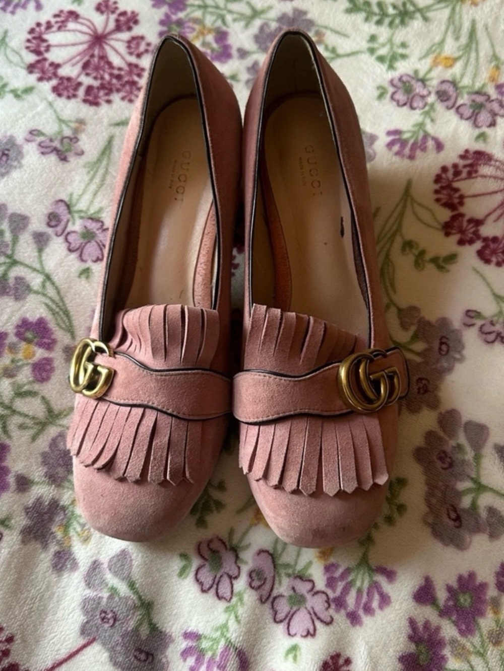 Gucci Pink Suede Fringe GG Logo Pumps